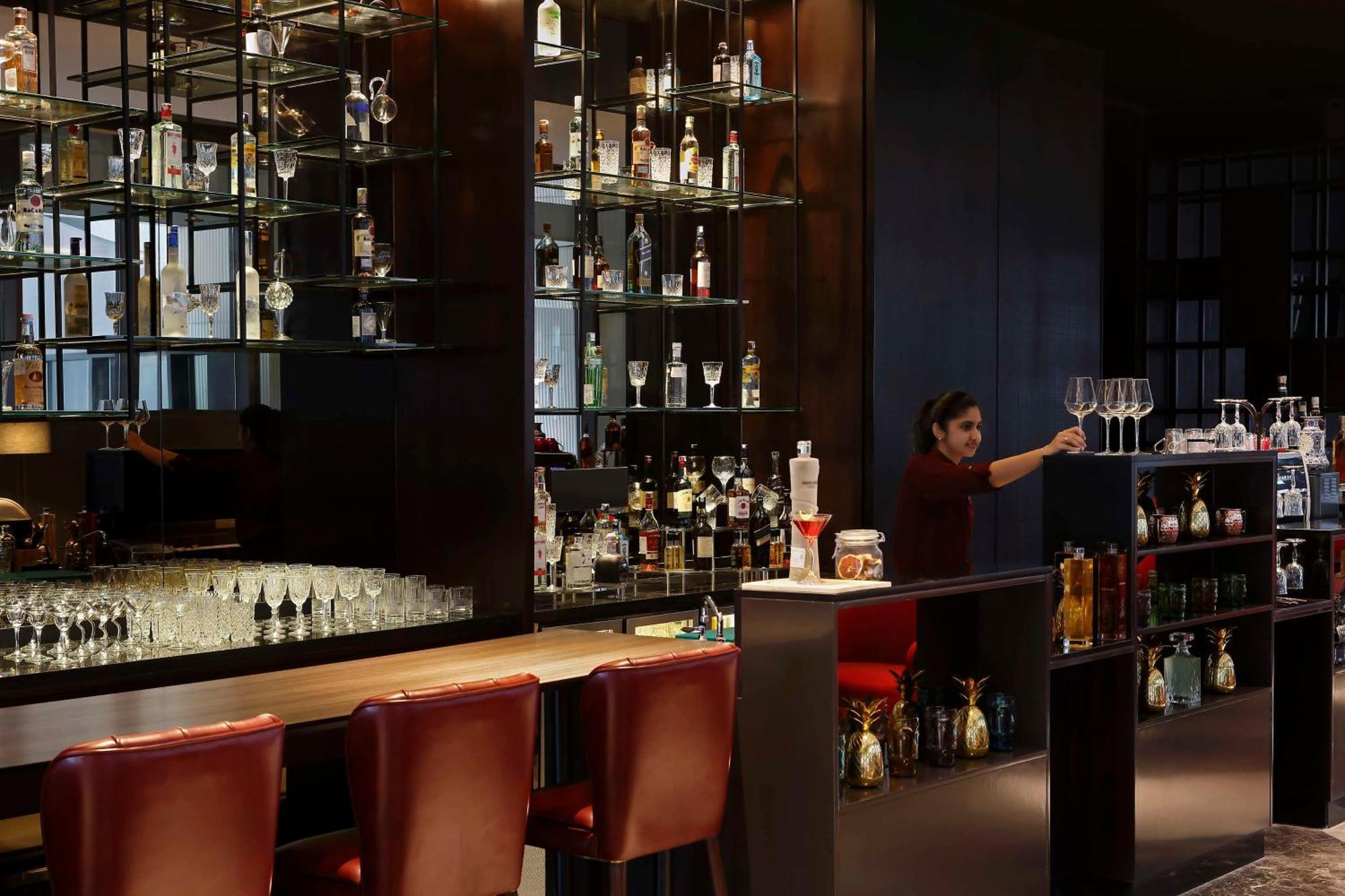 Hilton Bengaluru Embassy Manyata Business Park Ξενοδοχείο Εξωτερικό φωτογραφία