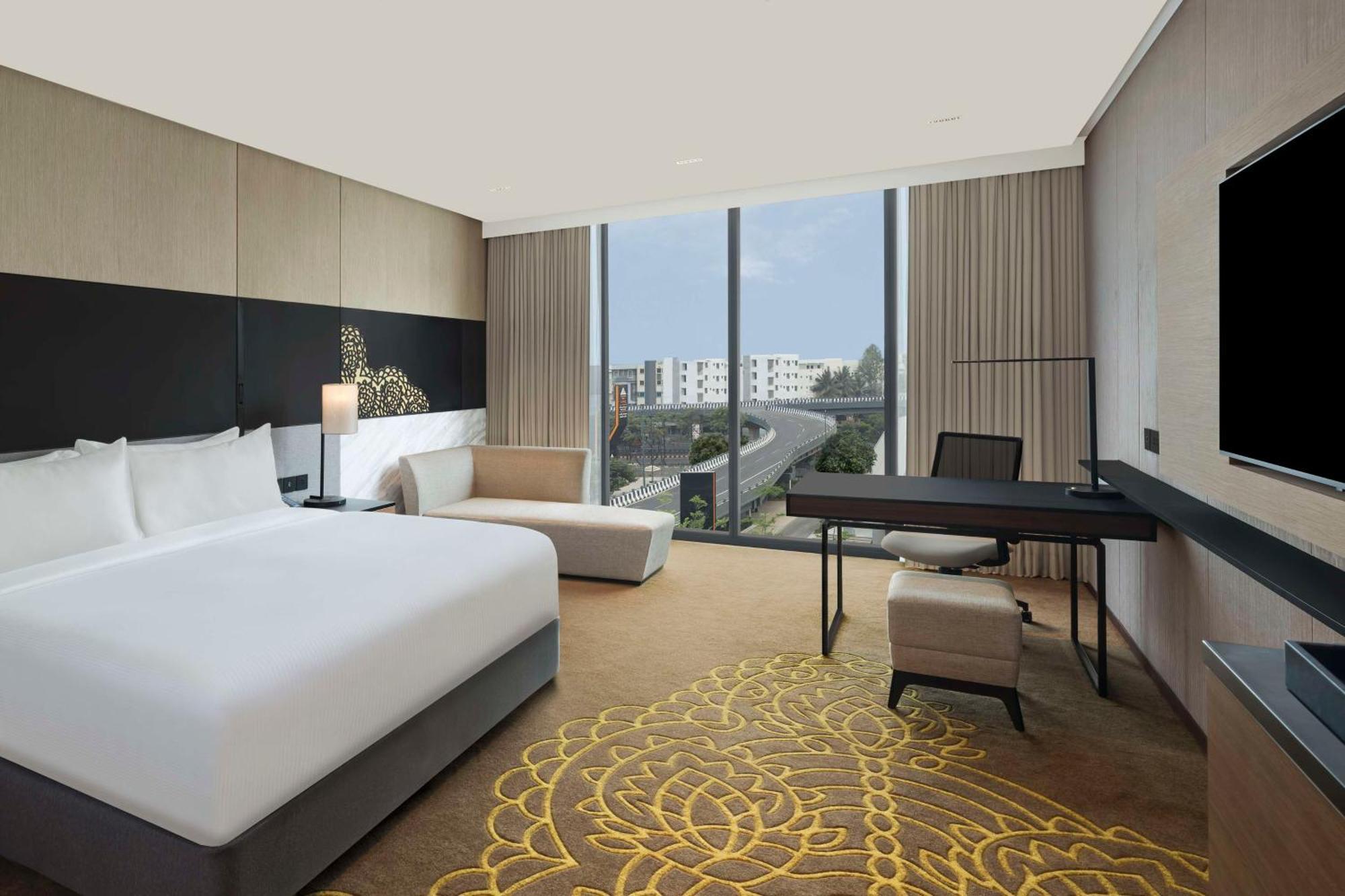 Hilton Bengaluru Embassy Manyata Business Park Ξενοδοχείο Εξωτερικό φωτογραφία