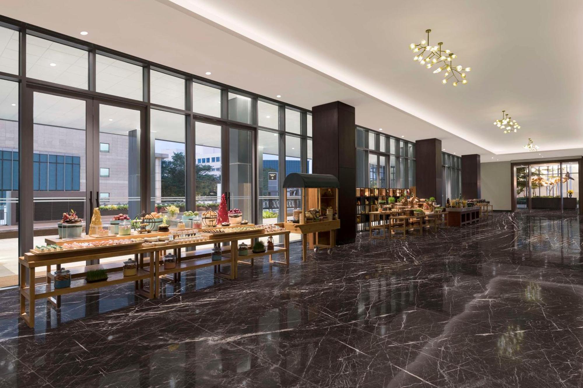 Hilton Bengaluru Embassy Manyata Business Park Ξενοδοχείο Εξωτερικό φωτογραφία